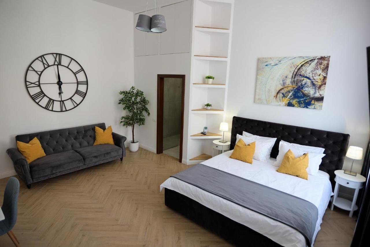 Alexander Flat_Alecsandri Apartment Oradea Ngoại thất bức ảnh