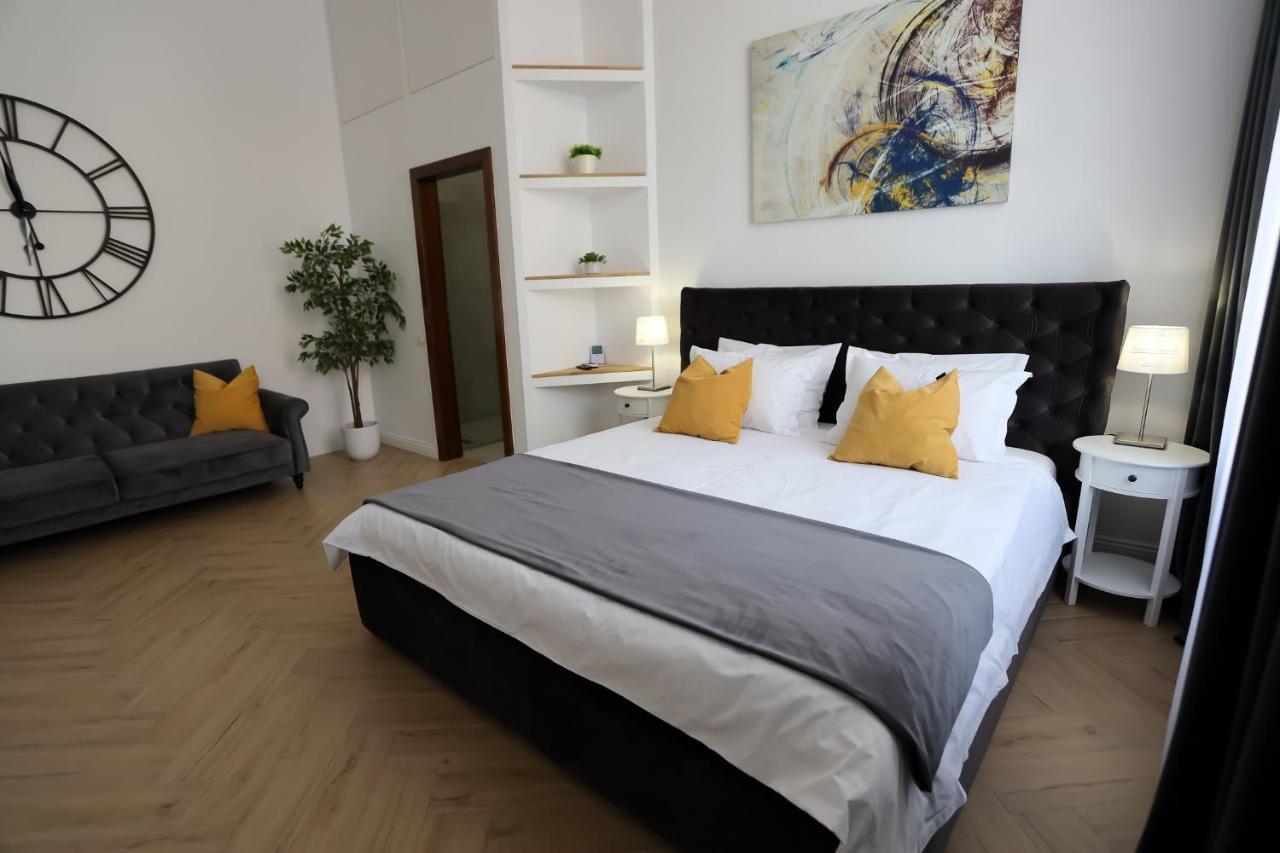 Alexander Flat_Alecsandri Apartment Oradea Ngoại thất bức ảnh
