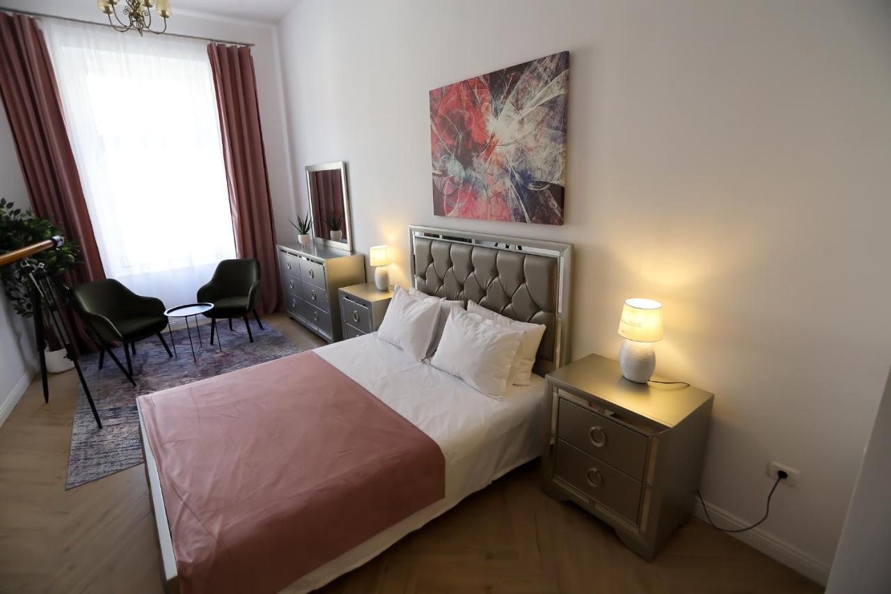 Alexander Flat_Alecsandri Apartment Oradea Ngoại thất bức ảnh